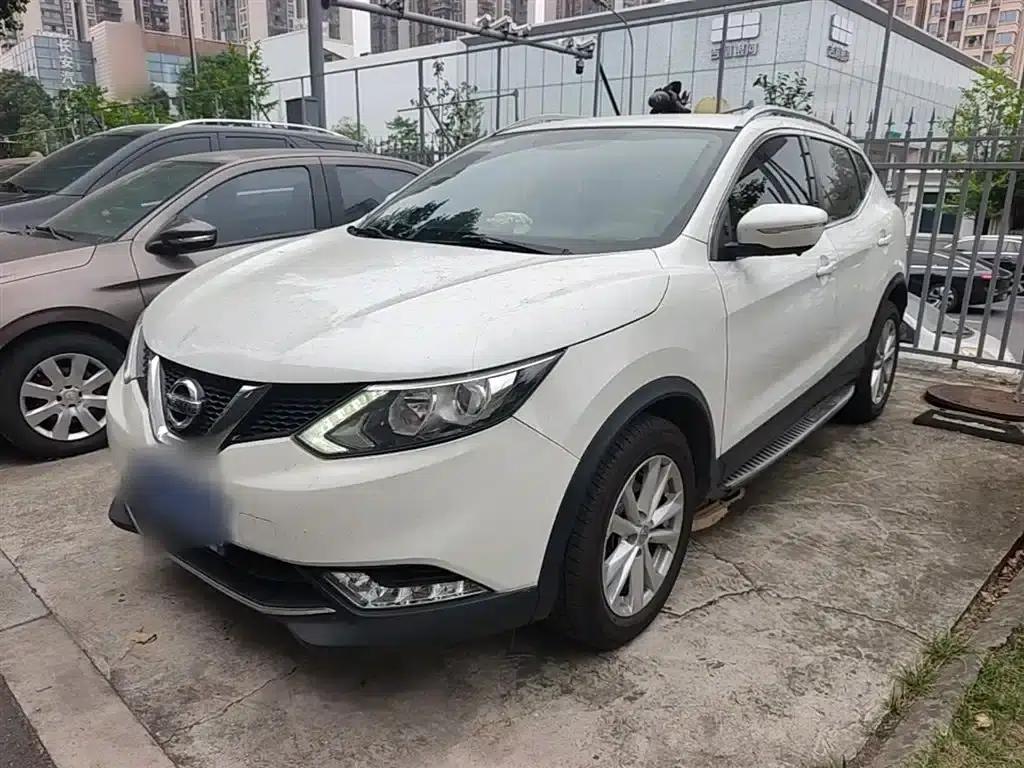 Nissan Qashqai 2016 2.0L CVT Elite Edition — миниатюра 1