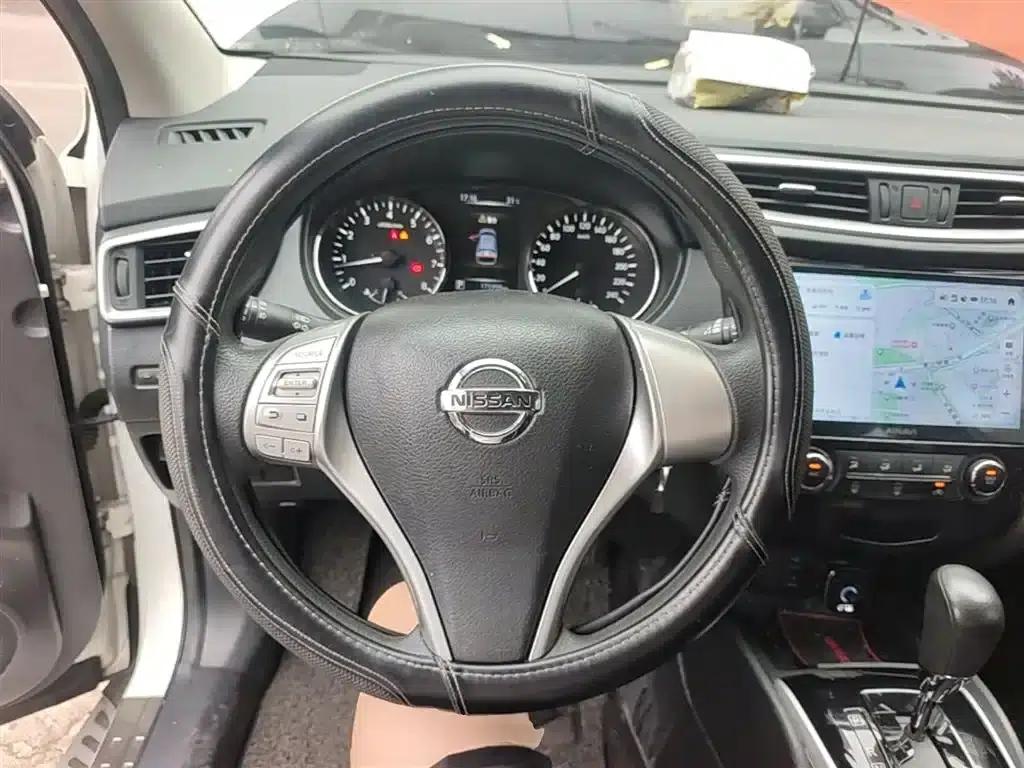 Nissan Qashqai 2016 2.0L CVT Elite Edition — миниатюра 11
