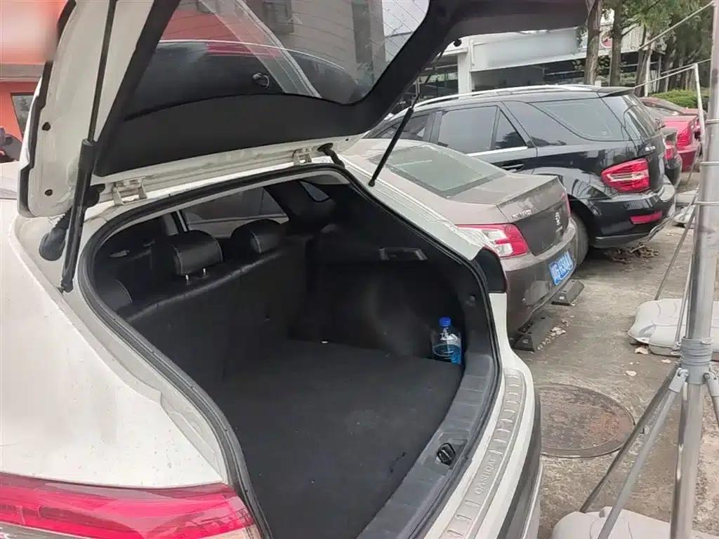 Nissan Qashqai 2016 2.0L CVT Elite Edition — миниатюра 19