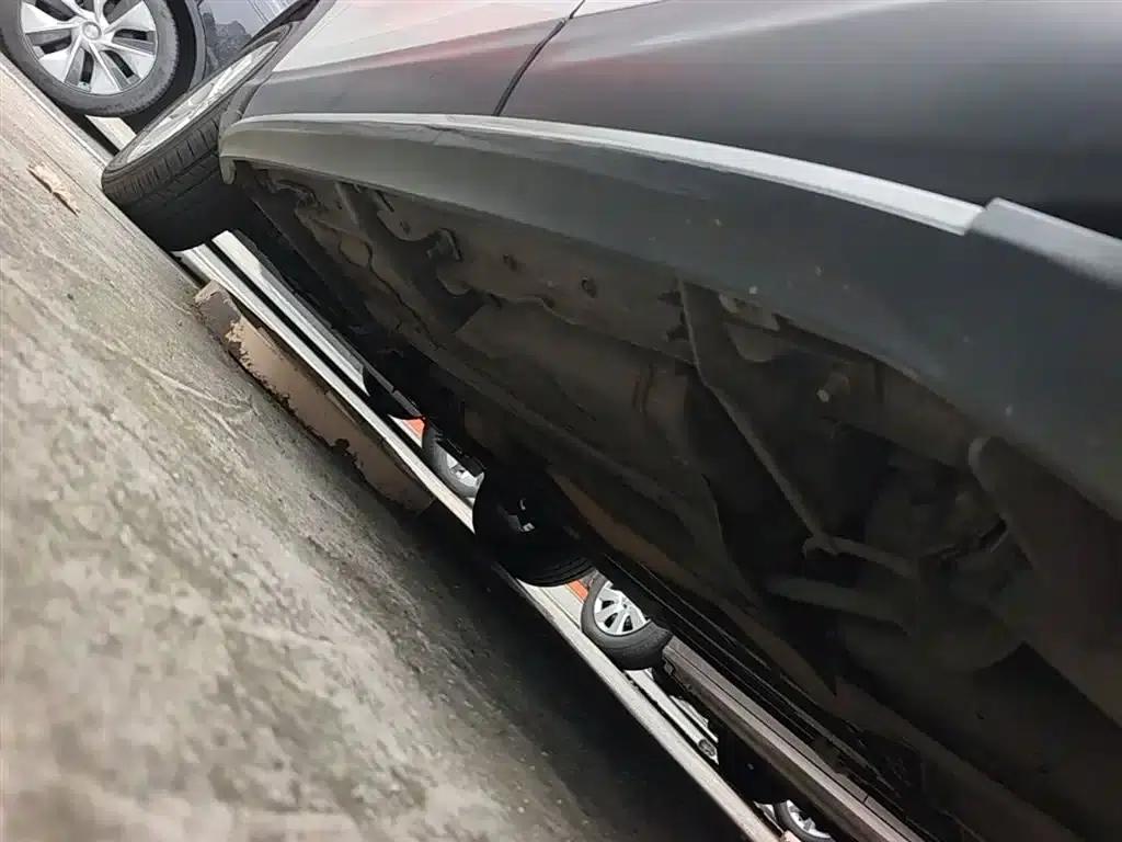 Nissan Qashqai 2016 2.0L CVT Elite Edition — миниатюра 22