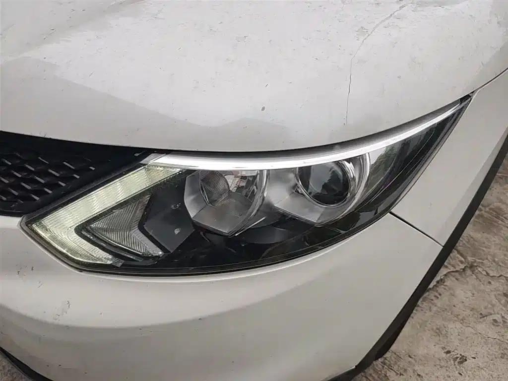 Nissan Qashqai 2016 2.0L CVT Elite Edition — миниатюра 24
