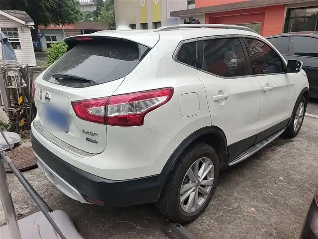 Nissan Qashqai 2016 2.0L CVT Elite Edition — миниатюра 7