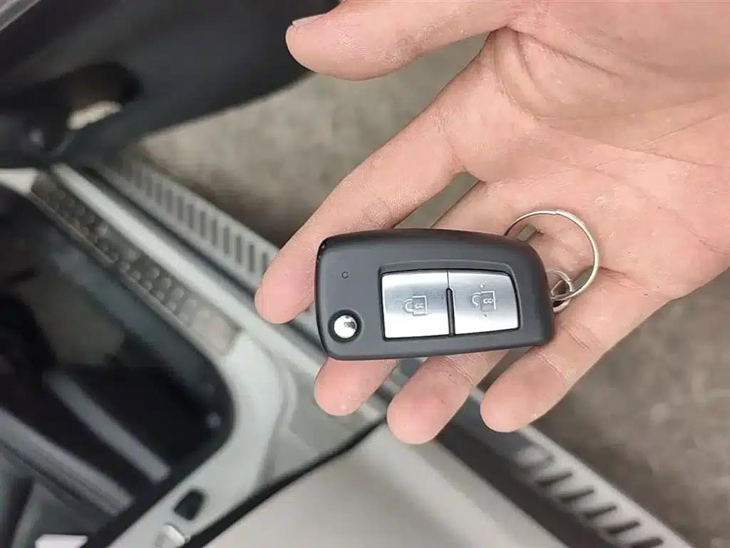 Nissan Qashqai 2016 2.0L CVT Elite Edition — миниатюра 9