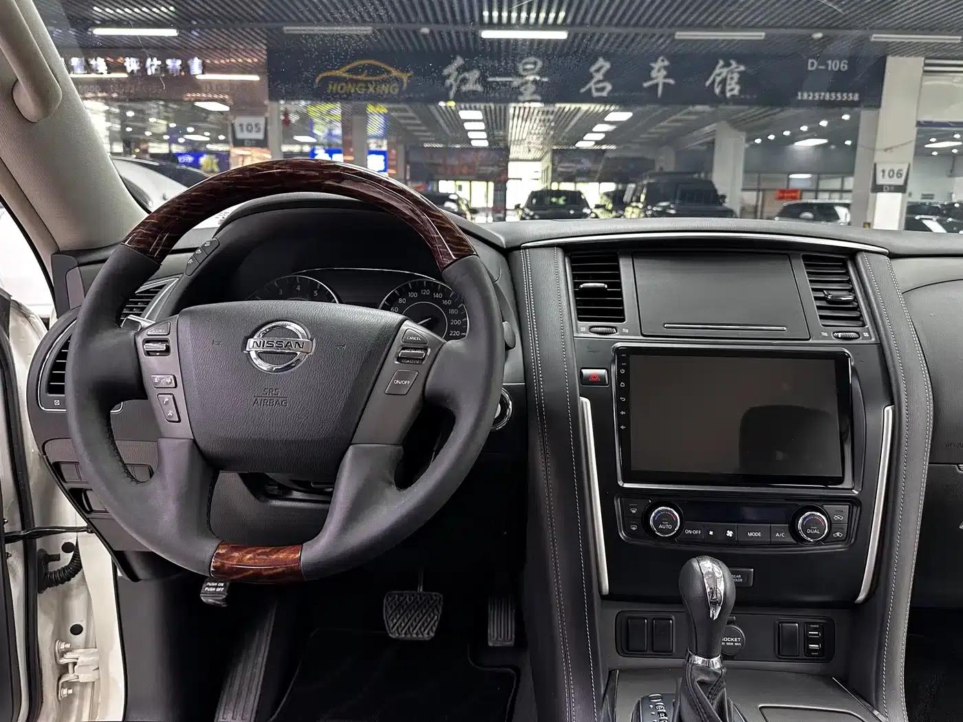 Nissan Patrol 2018 4.0L Leader Edition — миниатюра 14