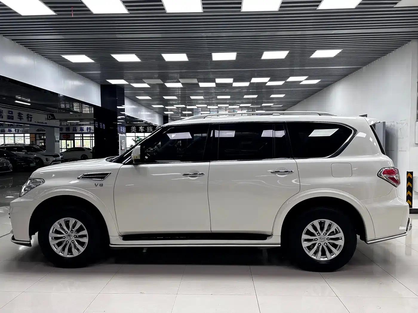 Nissan Patrol 2018 4.0L Leader Edition — миниатюра 4