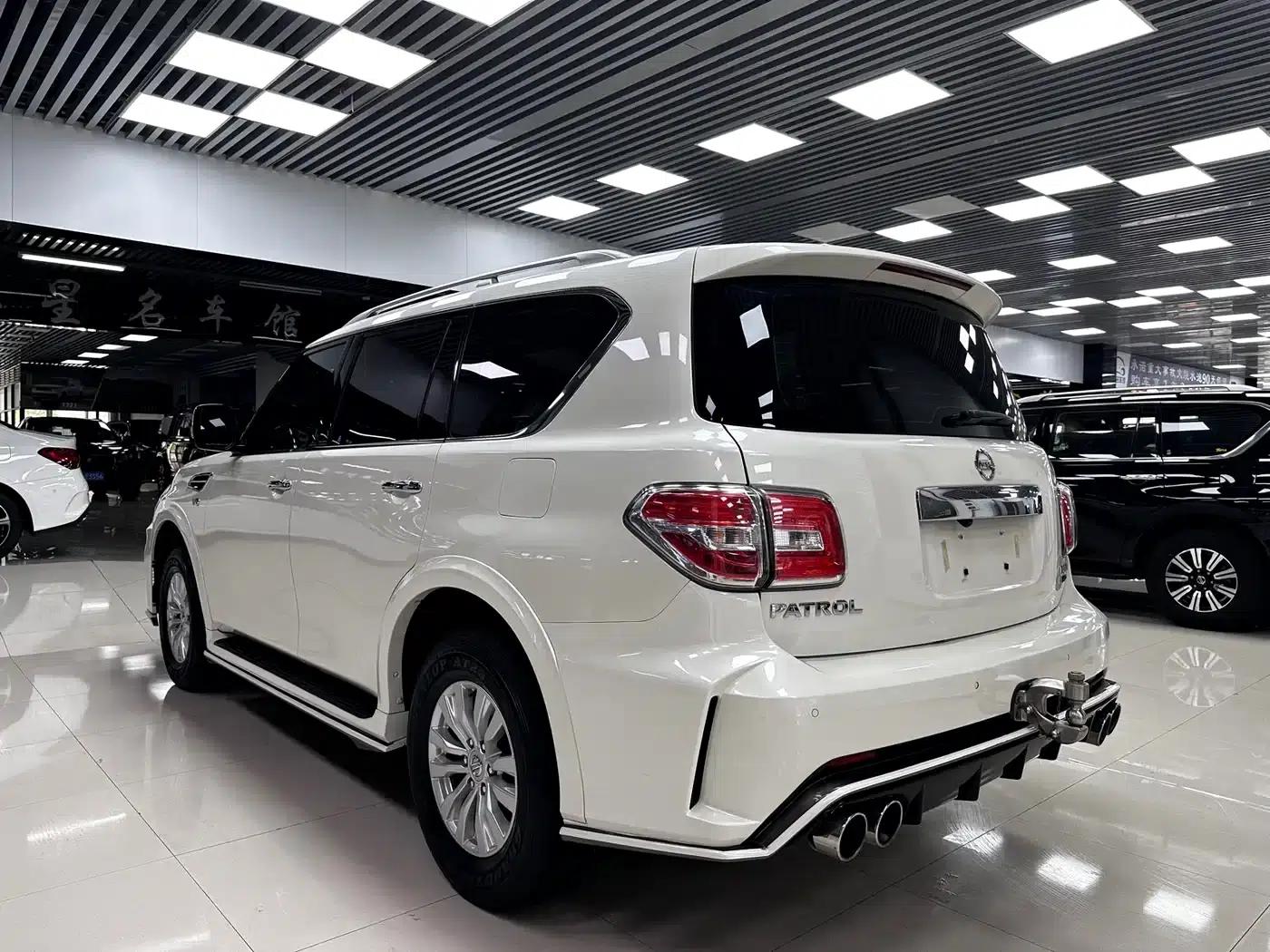 Nissan Patrol 2018 4.0L Leader Edition — миниатюра 5