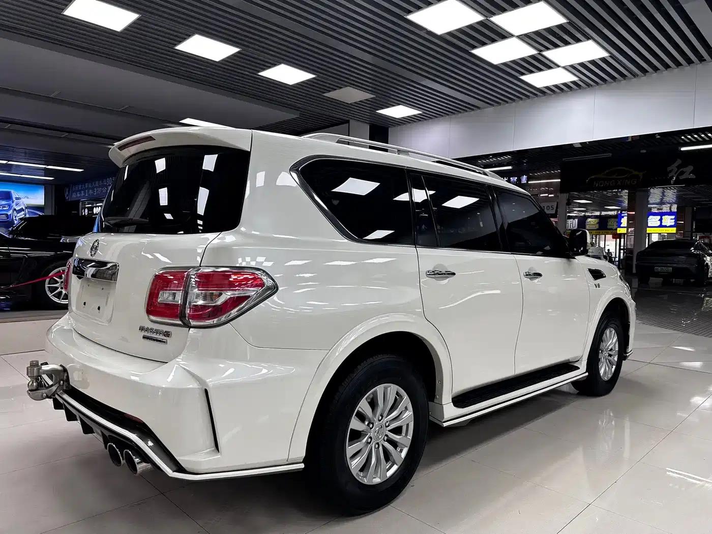Nissan Patrol 2018 4.0L Leader Edition — миниатюра 7