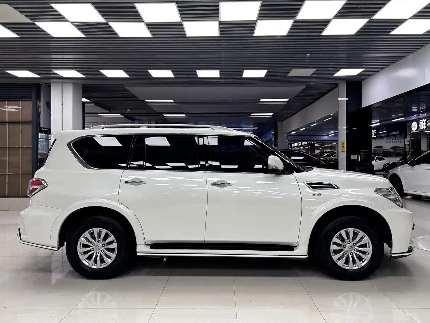 Nissan Patrol 2018 4.0L Leader Edition — миниатюра 8