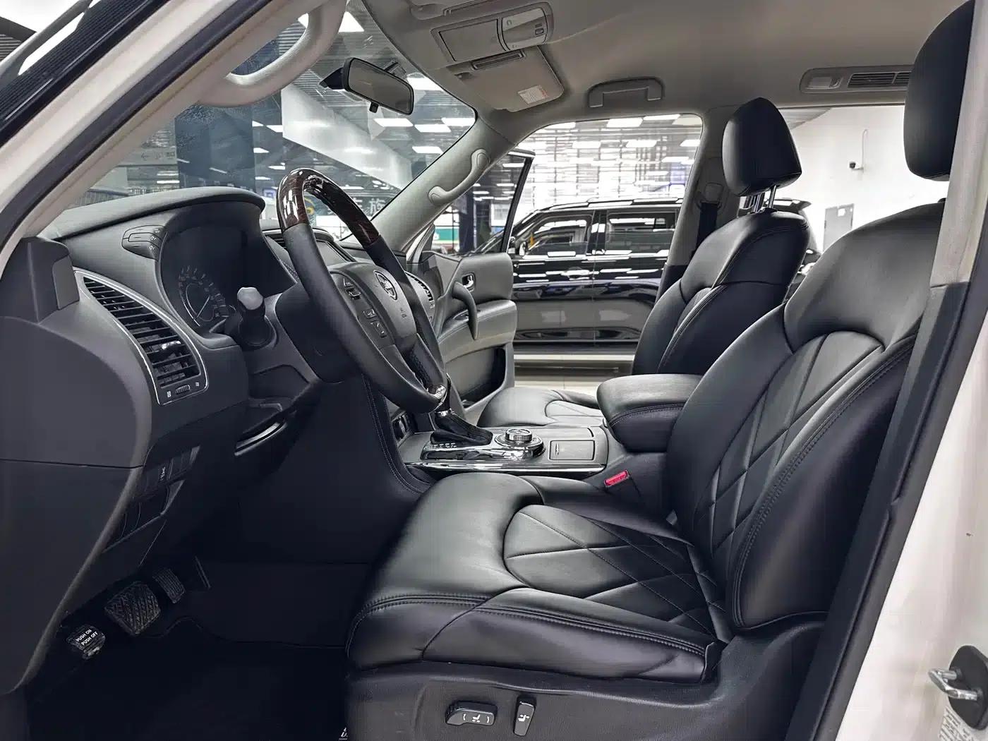 Nissan Patrol 2018 4.0L Leader Edition — миниатюра 9