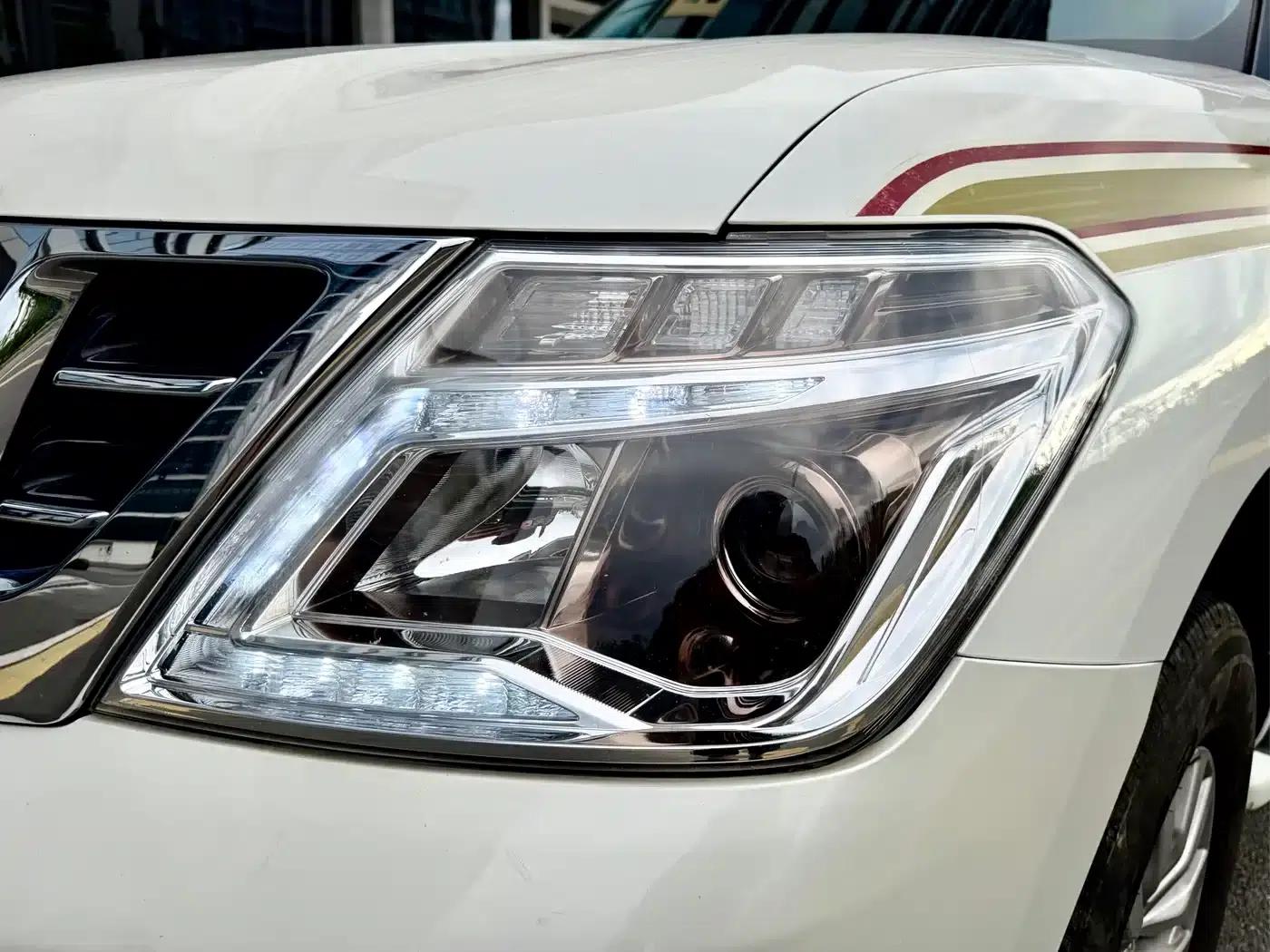 Nissan Patrol 2018 4.0L Leader Edition — миниатюра 11