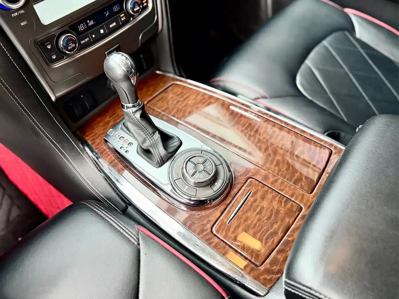 Nissan Patrol 2018 4.0L Leader Edition — миниатюра 13