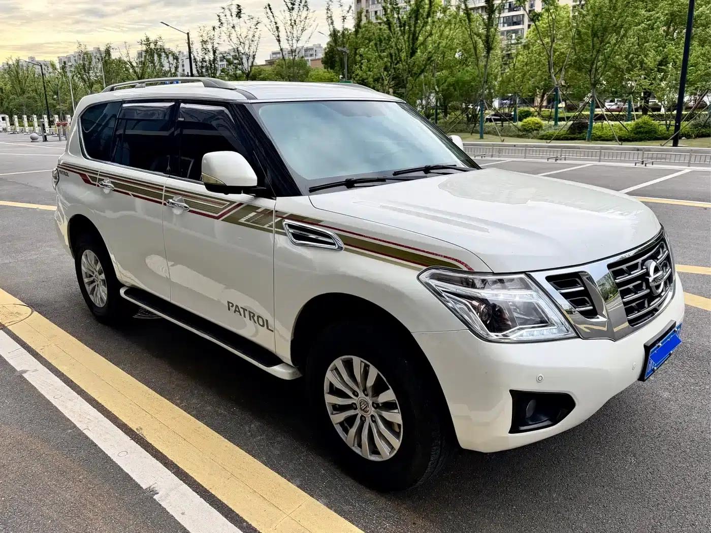 Nissan Patrol 2018 4.0L Leader Edition — миниатюра 15