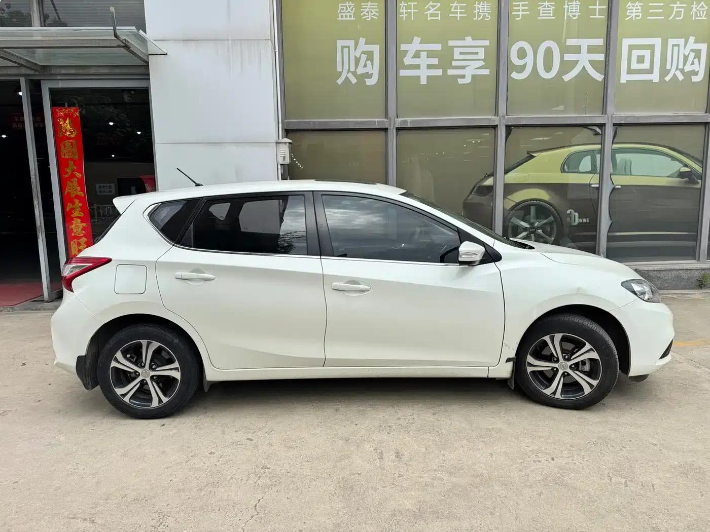 2016 Tiida 1.6L CVT Smart Edition — миниатюра 2