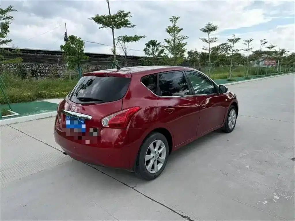 Tiida 2011 1.6L CVT Smart — миниатюра 4