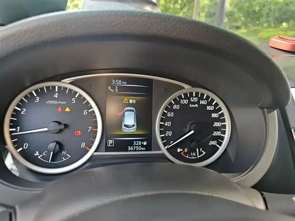 2020 Tiida 1.6L CVT Smart Edition — миниатюра 7