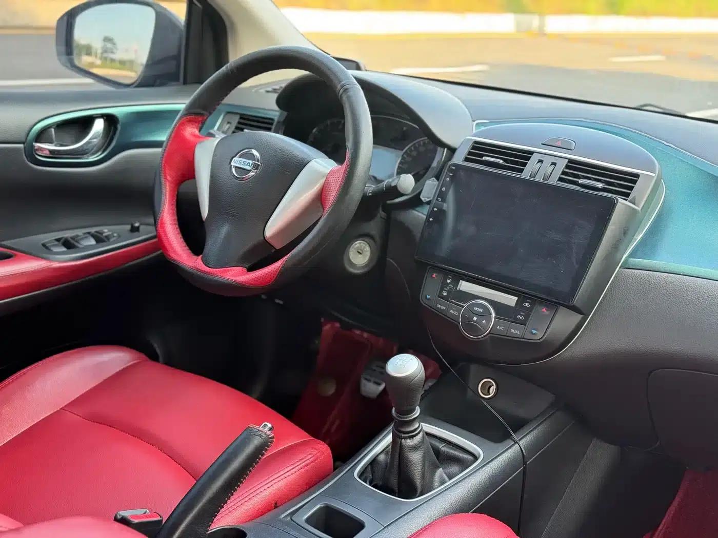 2011 Tiida 1.6T Manual Dynamic Edition — миниатюра 15