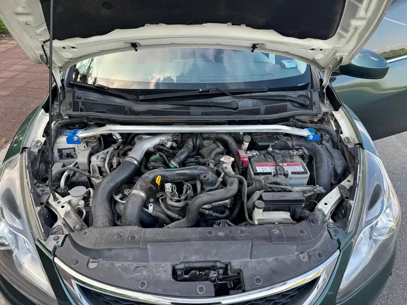 2011 Tiida 1.6T Manual Dynamic Edition — миниатюра 18