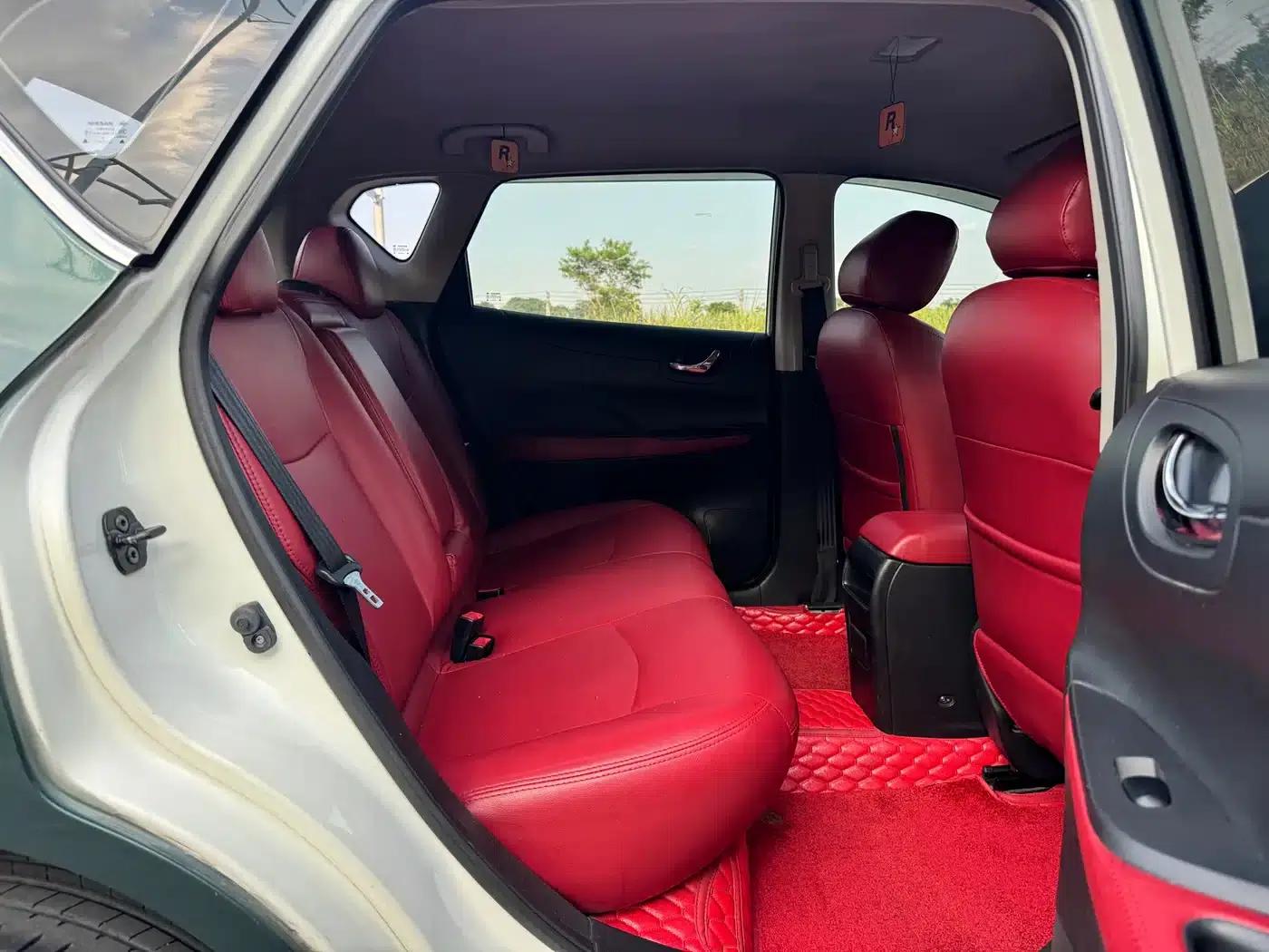 2011 Tiida 1.6T Manual Dynamic Edition — миниатюра 8