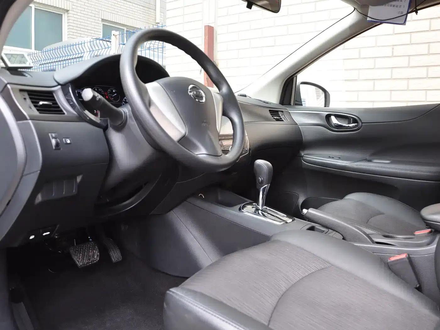 2014 Tiida 1.6L CVT Smart — миниатюра 11
