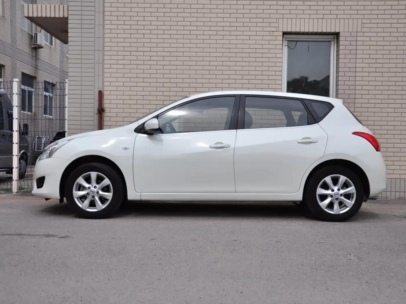 2014 Tiida 1.6L CVT Smart — миниатюра 3