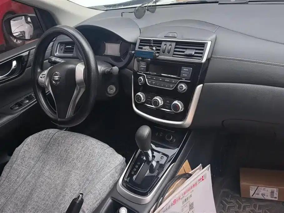 2021 Tiida 1.6L CVT Sport Edition — миниатюра 12