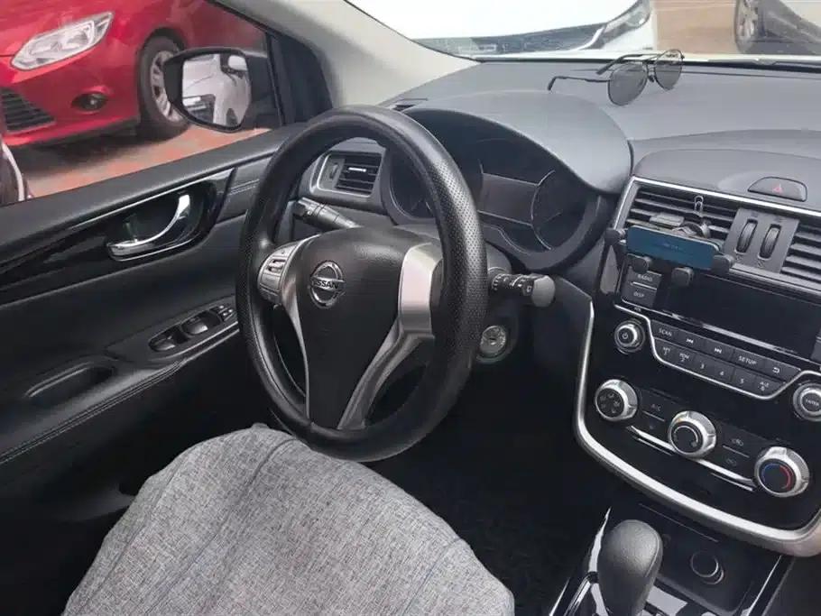 2021 Tiida 1.6L CVT Sport Edition — миниатюра 15