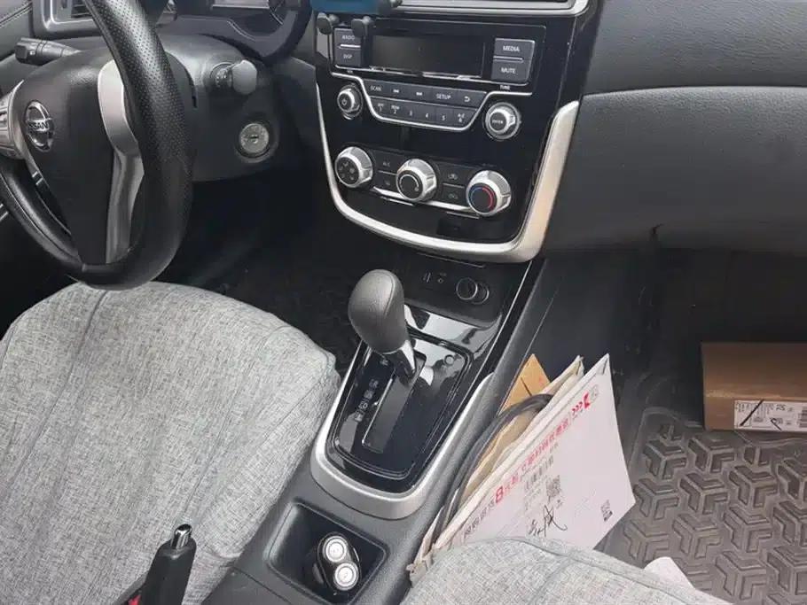 2021 Tiida 1.6L CVT Sport Edition — миниатюра 16