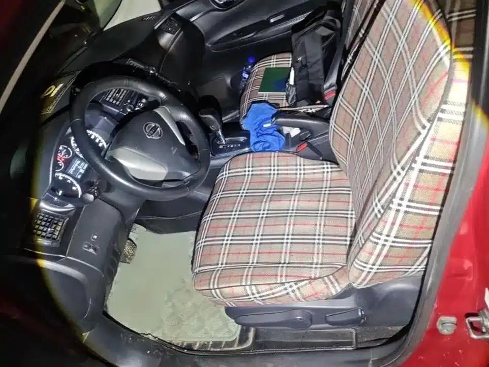 Tiida 2011 1.6L CVT Smart — миниатюра 12