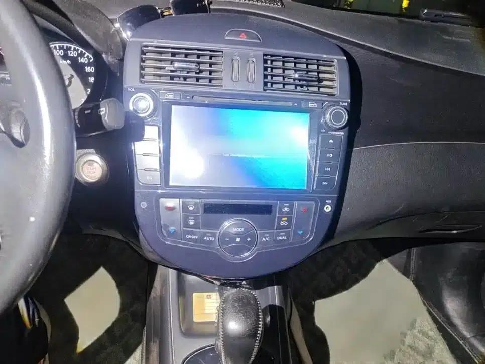Tiida 2011 1.6L CVT Smart — миниатюра 14