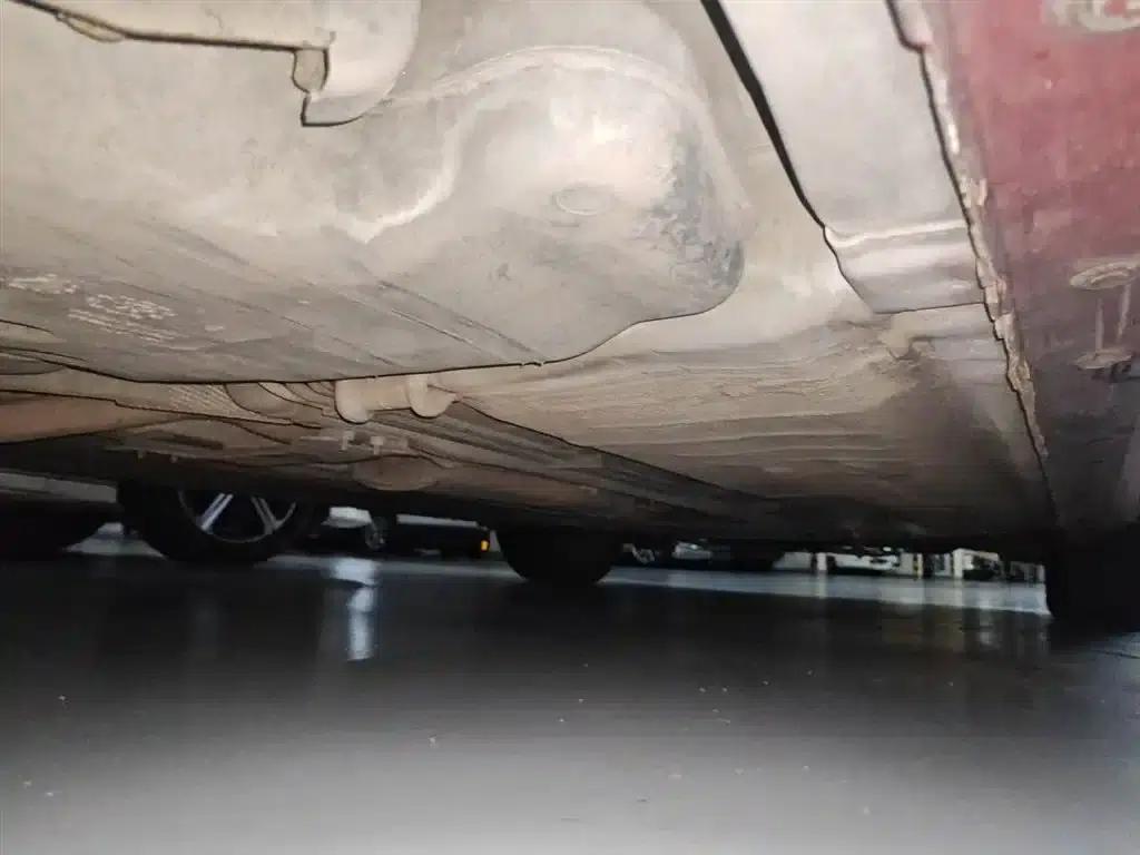 Tiida 2011 1.6L CVT Smart — миниатюра 16