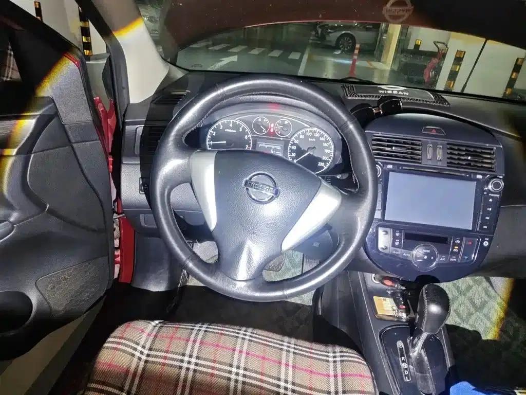 Tiida 2011 1.6L CVT Smart — миниатюра 3