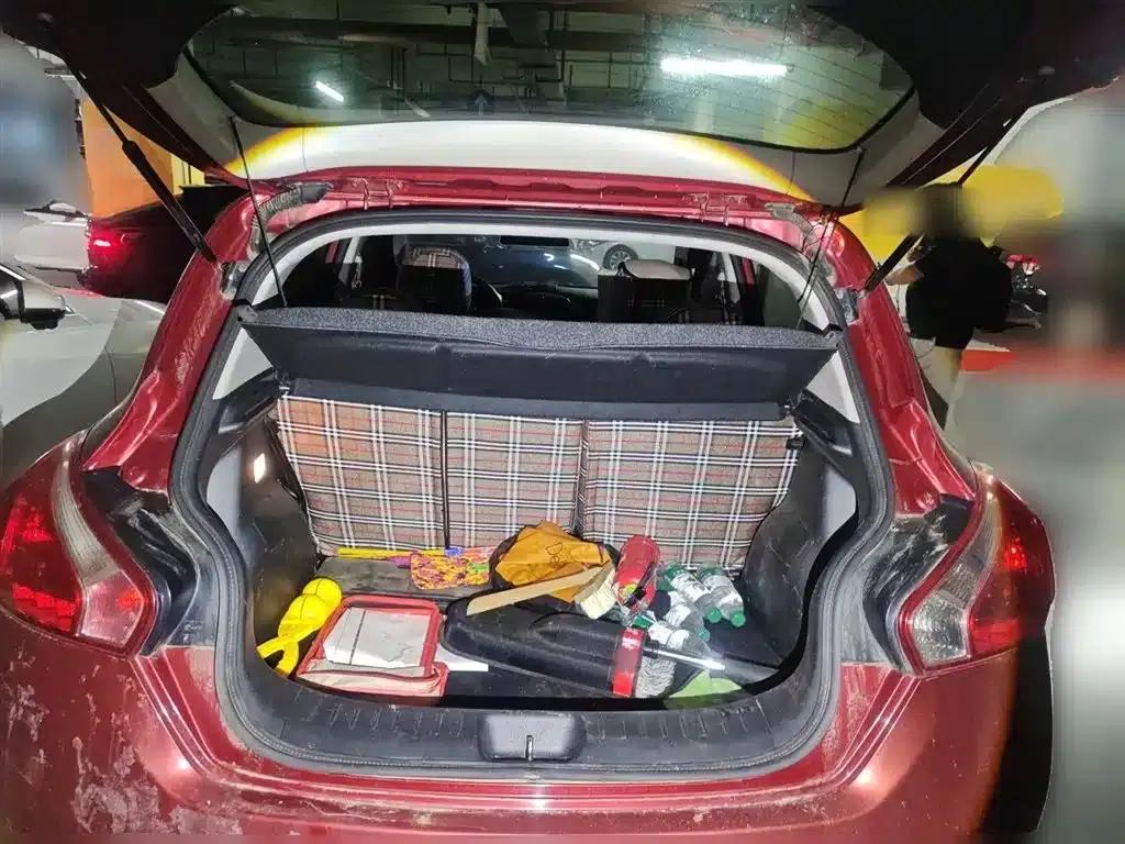 Tiida 2011 1.6L CVT Smart — миниатюра 10