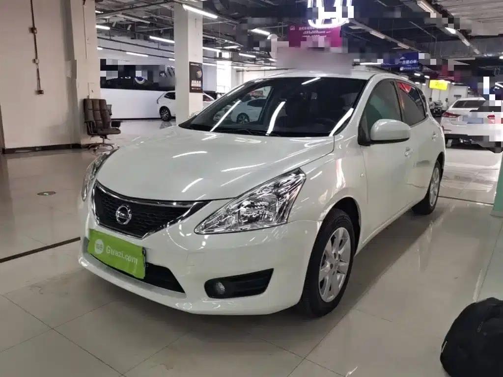 2011 Tiida 1.6L CVT Comfort Model — миниатюра 2