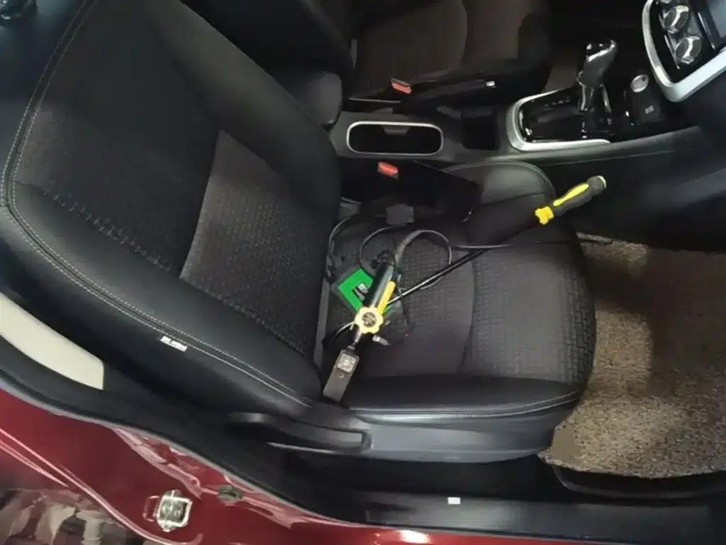 2016 Tiida 1.6L CVT Smart Edition — миниатюра 25