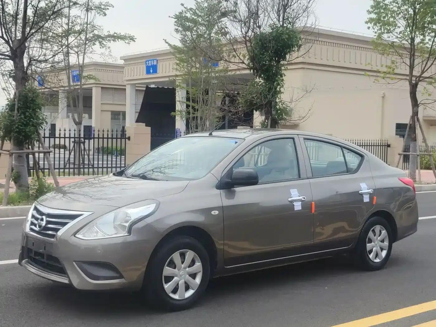 Nissan Sunny 2015 1.5XE CVT Comfort Edition — миниатюра 1