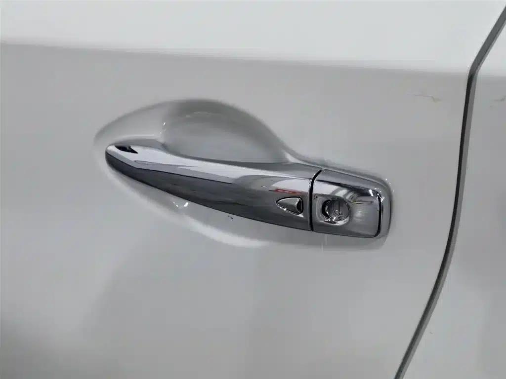 Nissan Murano 2015 2.5 S/C HEV XL 2WD Hybrid Premium Edition — миниатюра 18