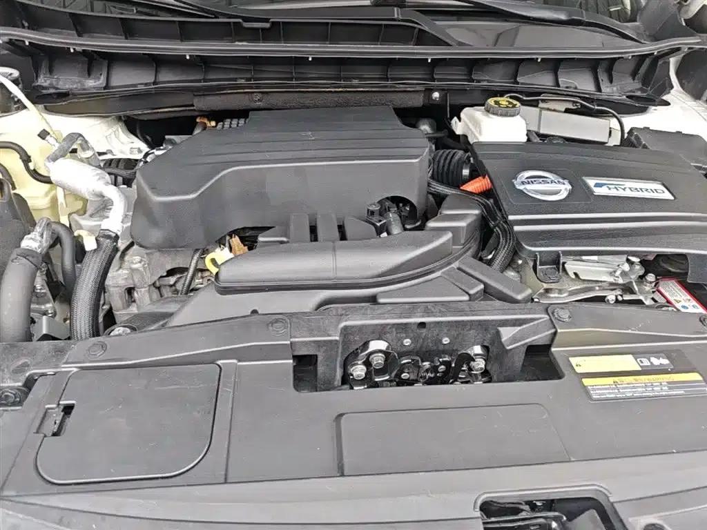 Nissan Murano 2017 2.5 S/C HEV XE 4WD Hybrid Premium Edition — миниатюра 16