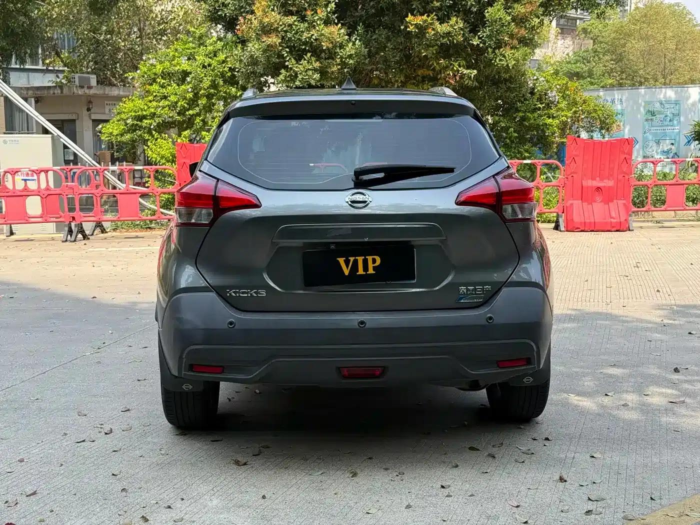 Nissan Kicks 2017 1.5L CVT Cool Edition — миниатюра 3