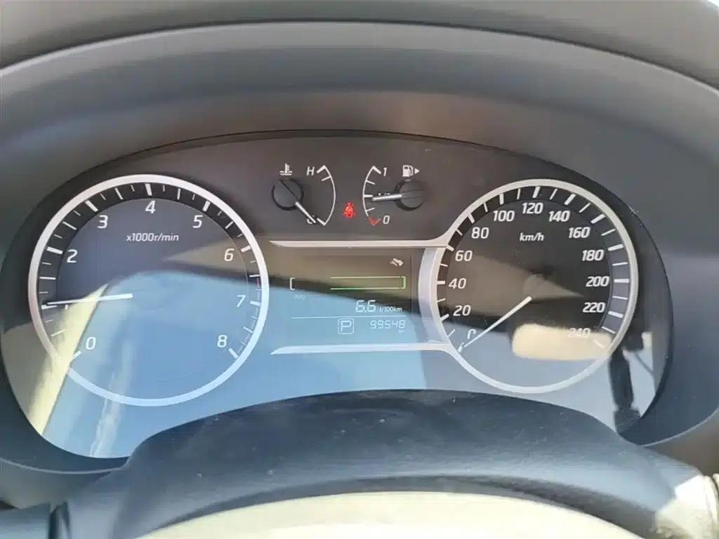 Nissan Bluebird 2016 1.6L CVT Smart Edition — миниатюра 12