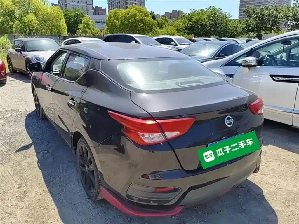 Nissan Bluebird 2016 1.6L CVT Smart Edition — миниатюра 5