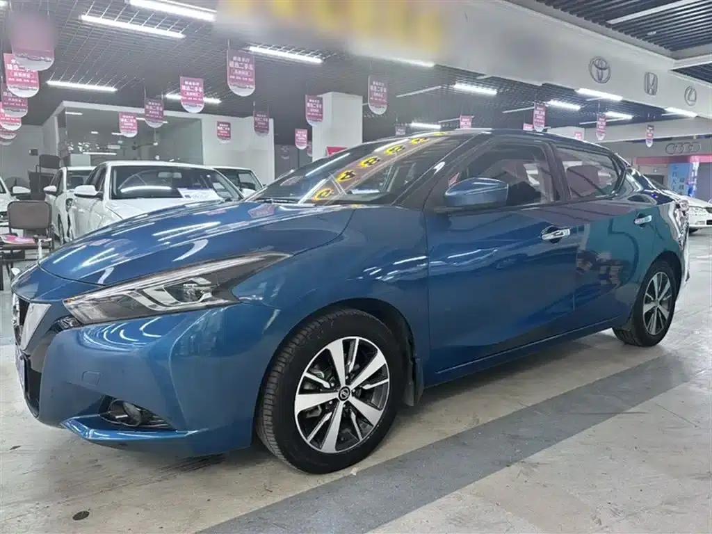 Nissan Bluebird 2016 1.6L CVT Cool Edition — миниатюра 2