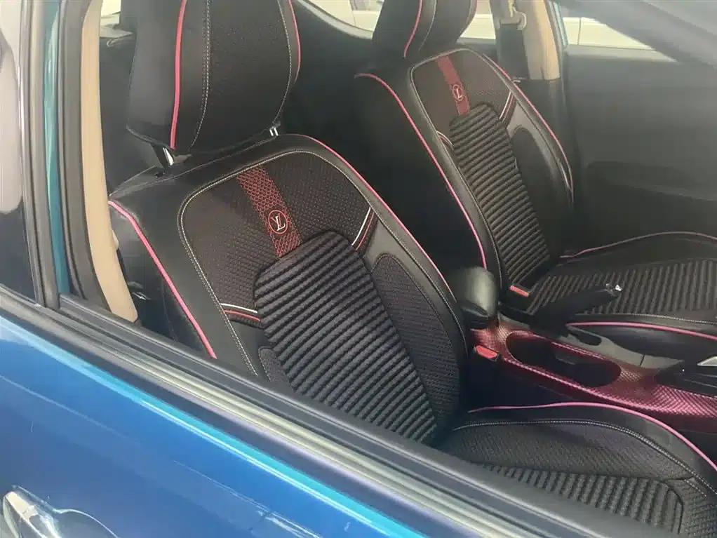 Nissan Bluebird 2016 1.6L CVT Cool Edition — миниатюра 3