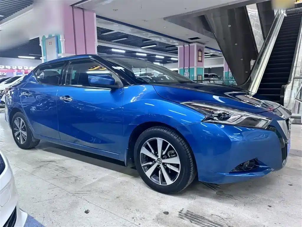 Nissan Bluebird 2016 1.6L CVT Cool Edition — миниатюра 7