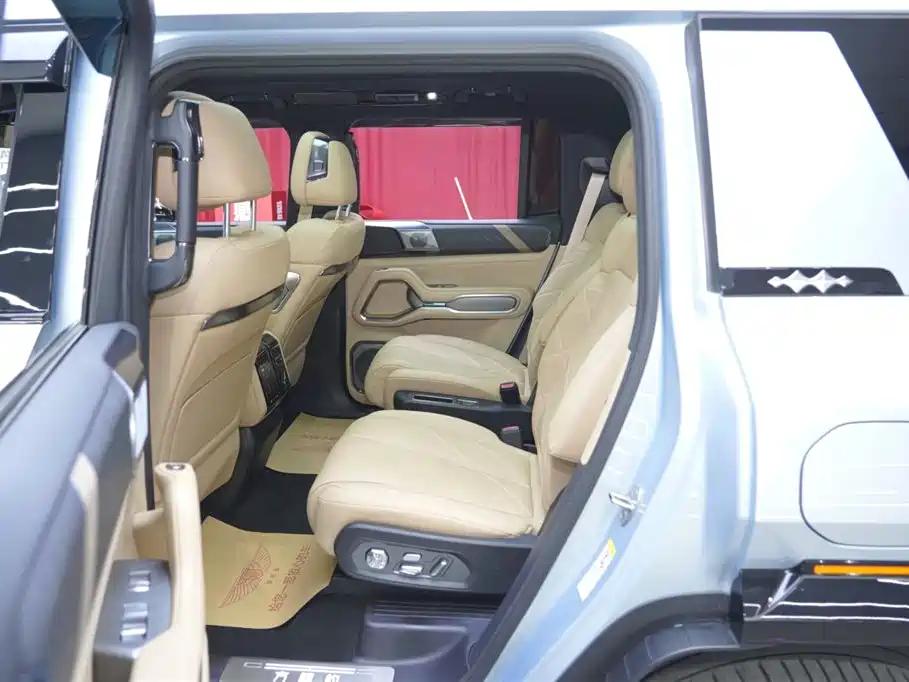 Leopard 8 2025 Smart & Brave Flagship Edition 6-seater — миниатюра 20
