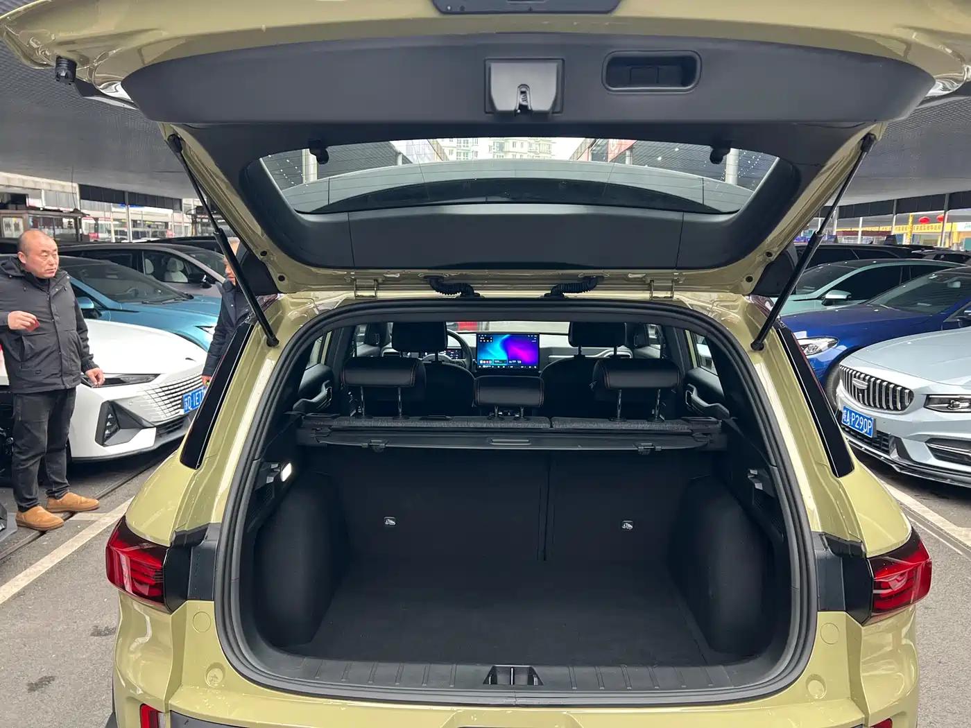 Geely Cowboy 2025 1.5TD Wild Edition — миниатюра 13