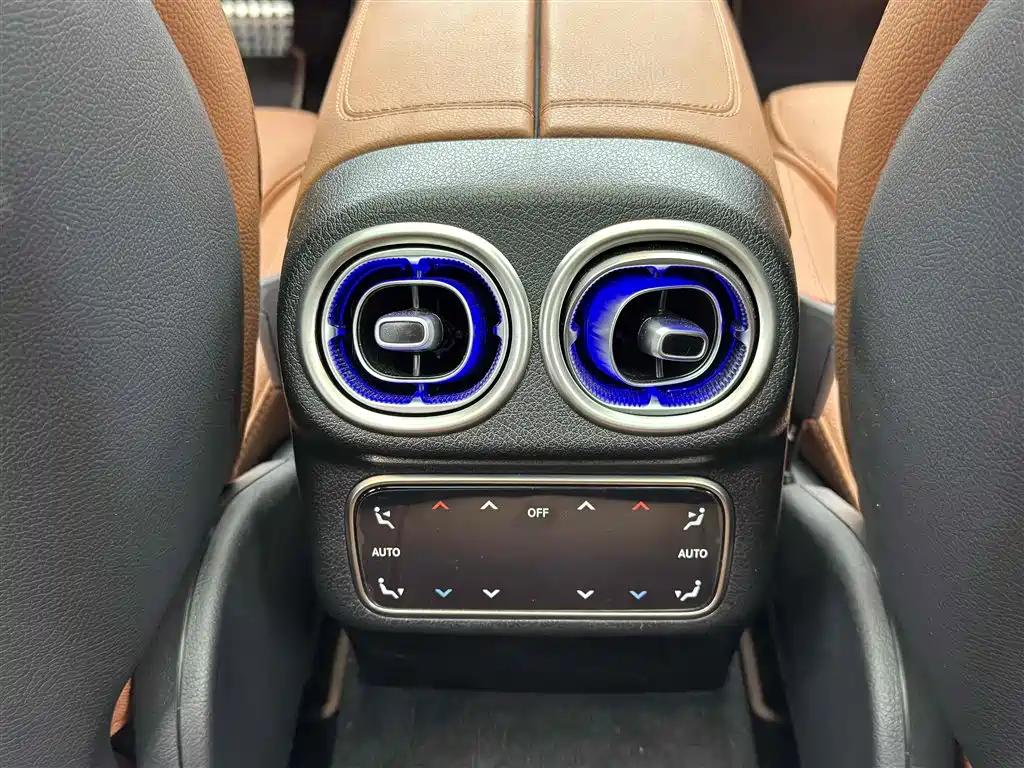 Mercedes-Benz GLC PHEV 2025 350 e L 4MATIC Classic Edition — миниатюра 11