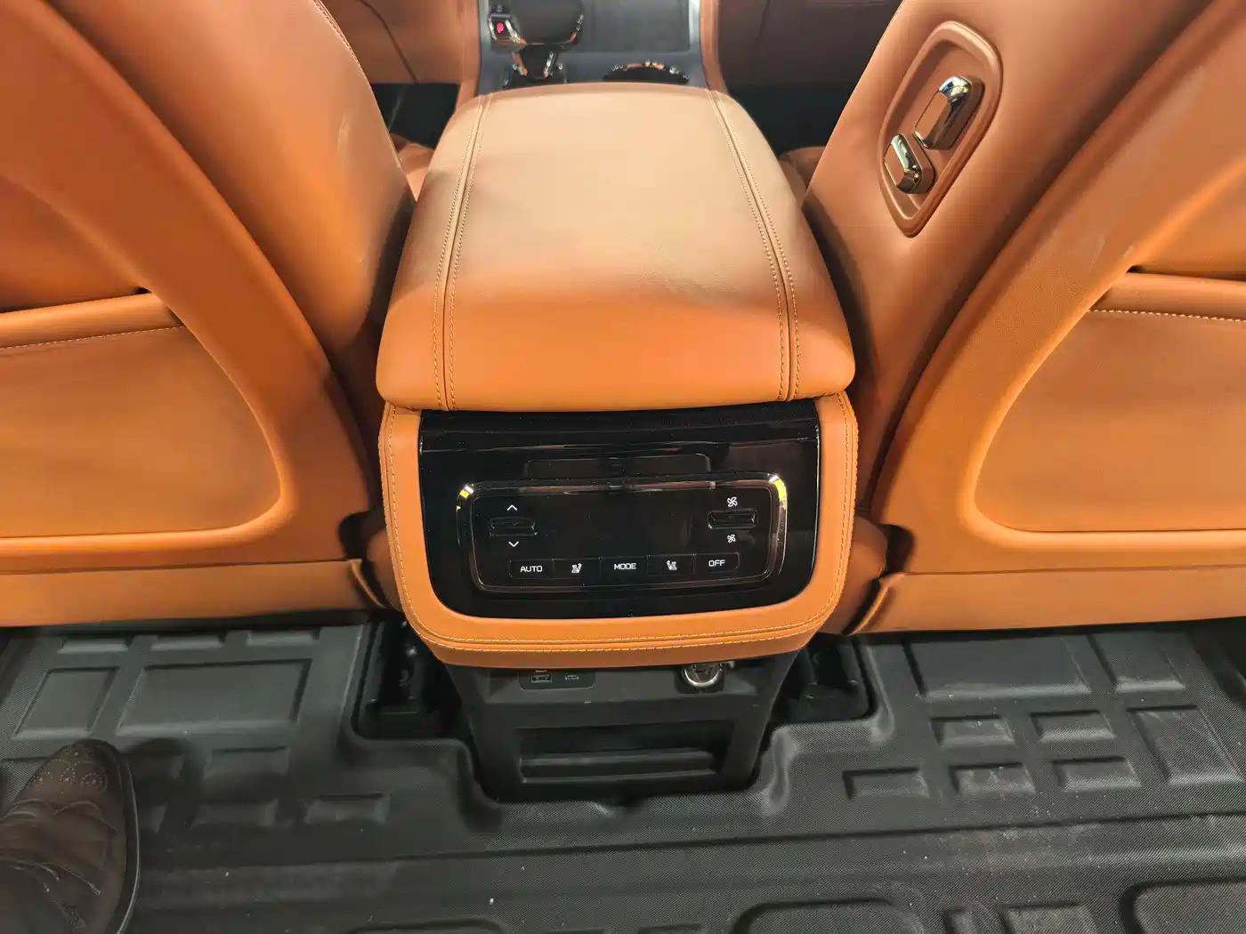 Extreme Stone 01 2023 Premium 6-Seater Edition — миниатюра 6