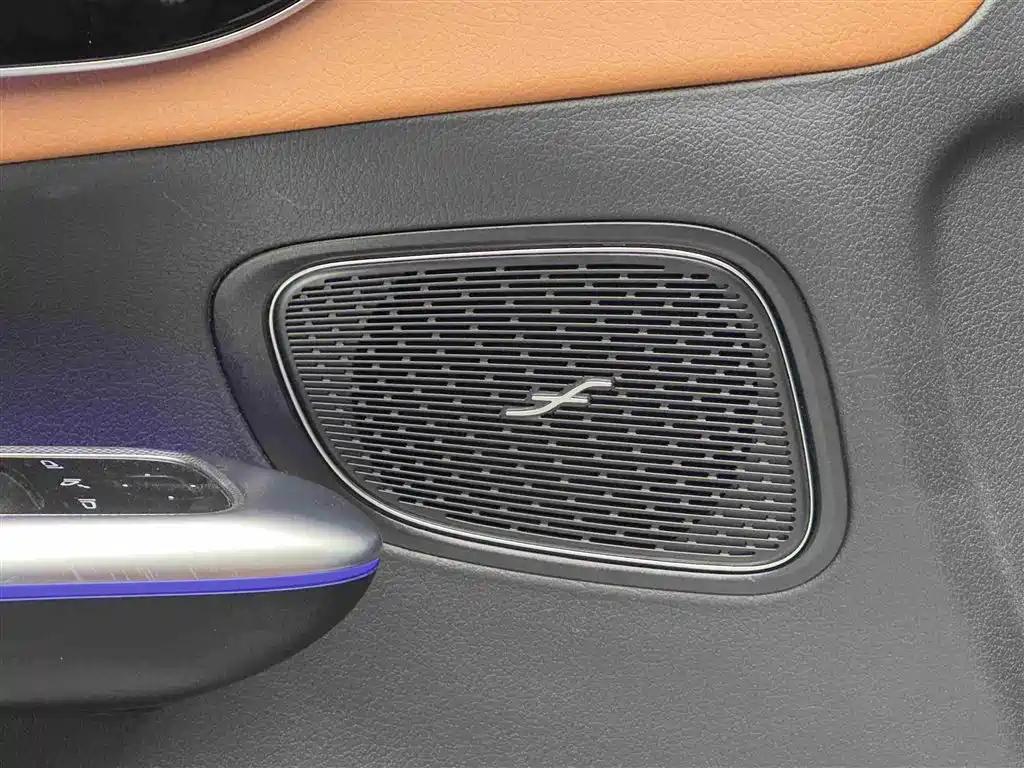 Mercedes-Benz GLC PHEV 2025 350 e L 4MATIC Classic Edition — миниатюра 16