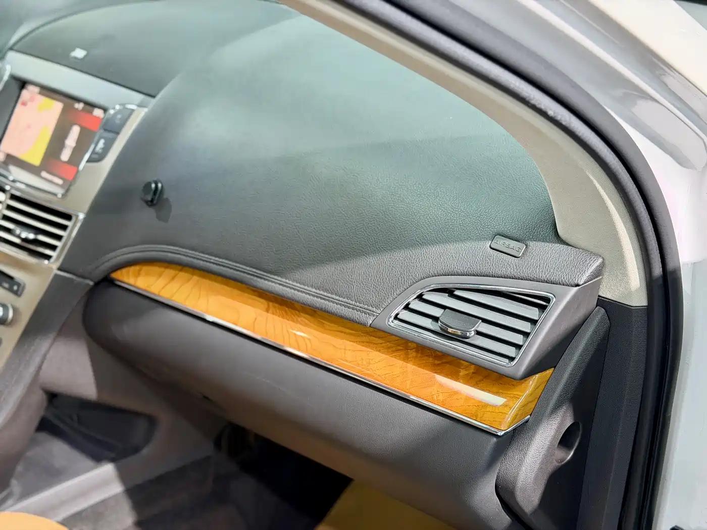 2010 Lincoln MKT 3.5T EcoBoost AWD — миниатюра 13