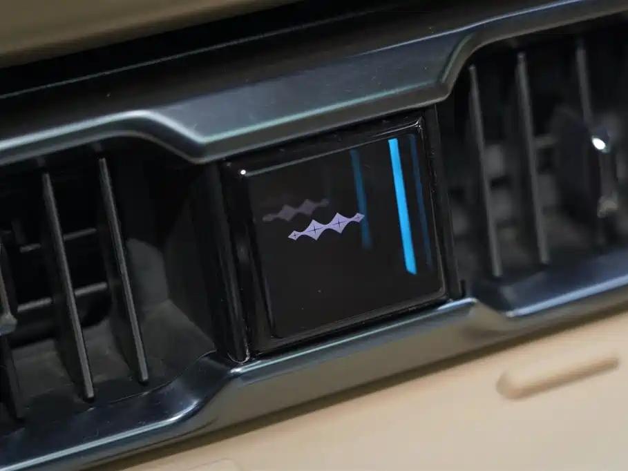 Leopard 8 2025 Smart & Brave Flagship Edition 6-seater — миниатюра 13